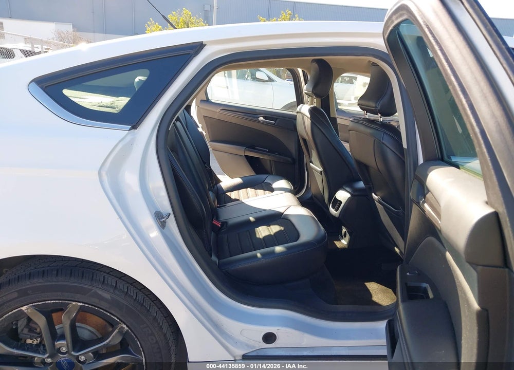 2018 FORD FUSION HYBRID SE VIN: 3FA6P0LU6JR115861
