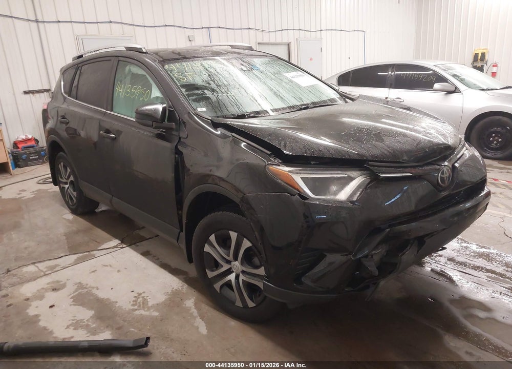 2018 TOYOTA RAV4 LE VIN: 2T3BFREV5JW731603