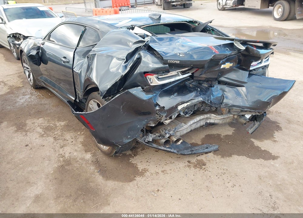 2017 CHEVROLET CAMARO 2SS VIN: 1G1FH1R77H0109813