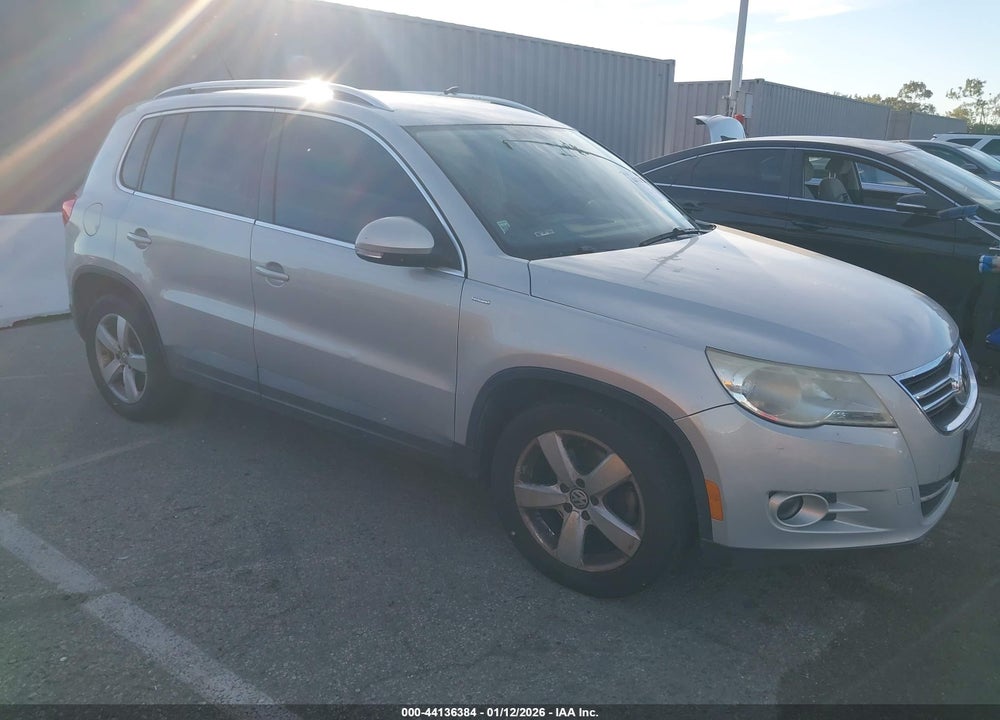2010 VOLKSWAGEN TIGUAN WOLFSBURG EDITION VIN: WVGAV9AX8AW535724