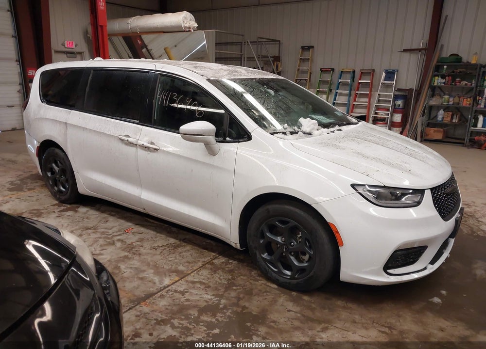 2022 CHRYSLER PACIFICA HYBRID TOURING L VIN: 2C4RC1L71NR126877