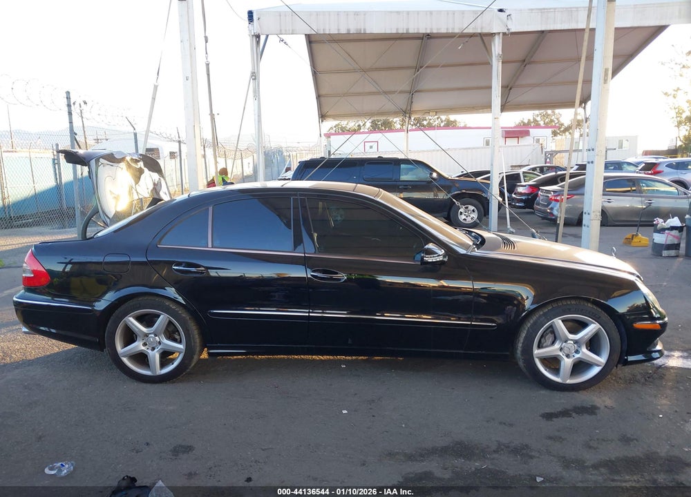 2008 MERCEDES-BENZ E 550 VIN: WDBUF72X08B228999