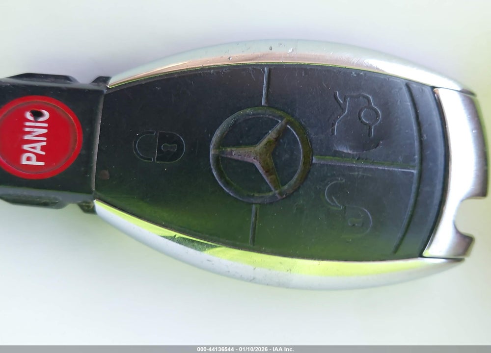 2008 MERCEDES-BENZ E 550 VIN: WDBUF72X08B228999