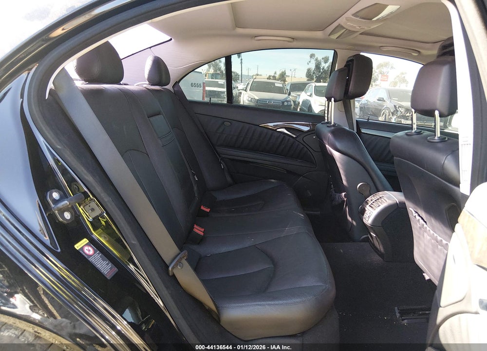 2008 MERCEDES-BENZ E 550 VIN: WDBUF72X08B228999