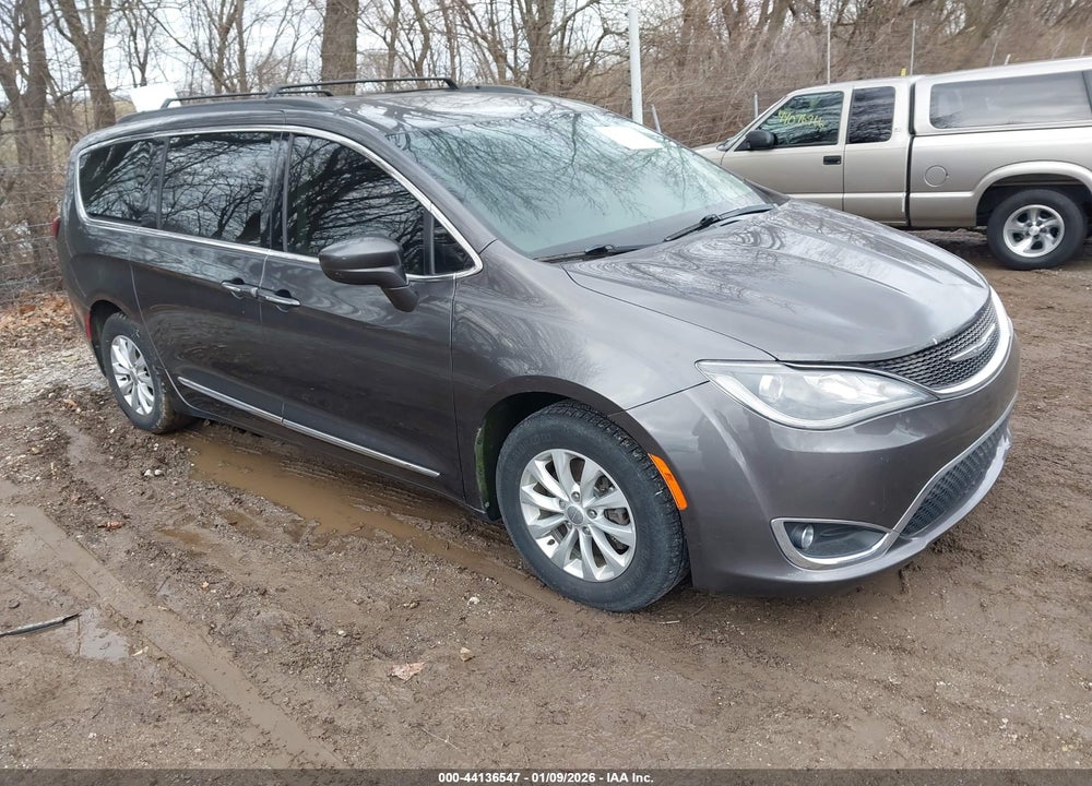 2017 CHRYSLER PACIFICA TOURING-L VIN: 2C4RC1BG4HR621726