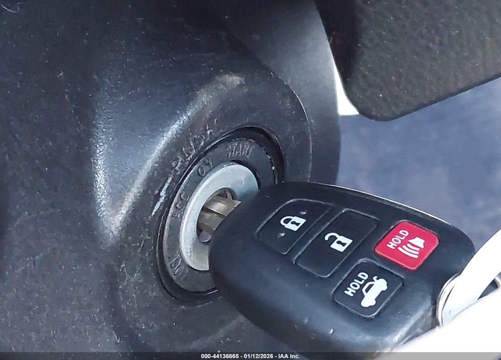 2017 TOYOTA COROLLA LE VIN: 5YFBURHE4HP700011