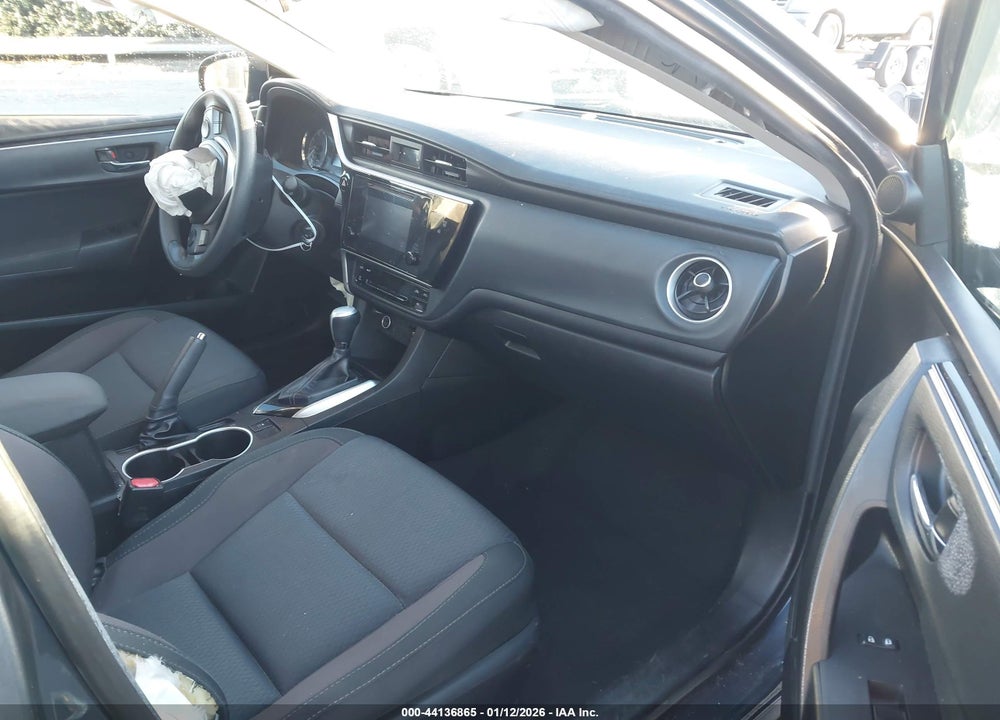 2017 TOYOTA COROLLA LE VIN: 5YFBURHE4HP700011