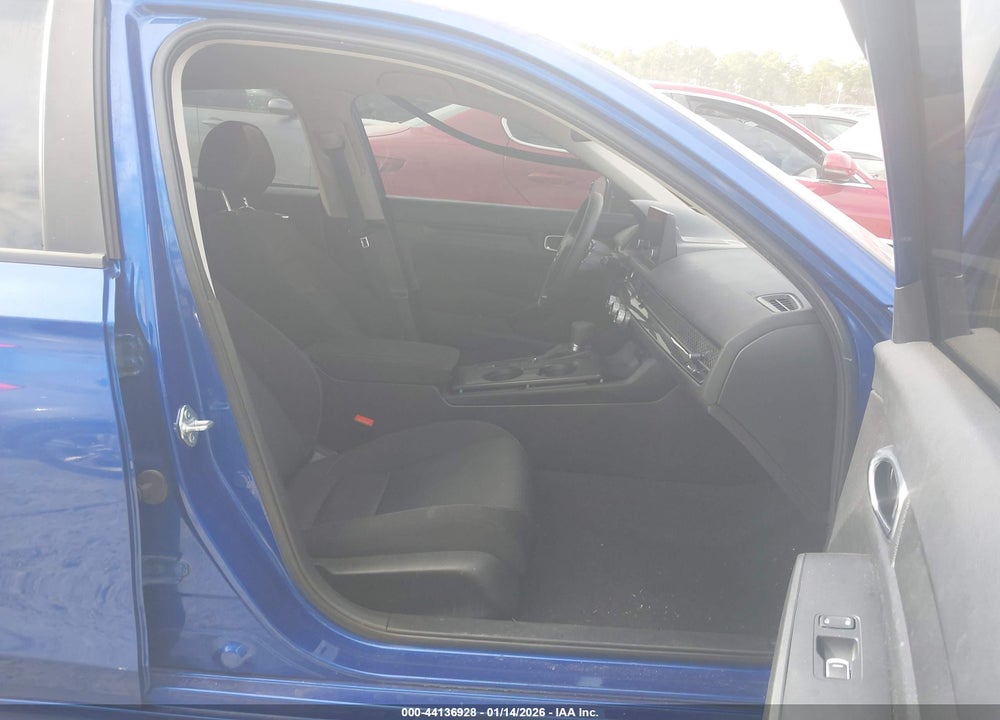 2022 HONDA CIVIC LX VIN: 2HGFE2F20NH539853