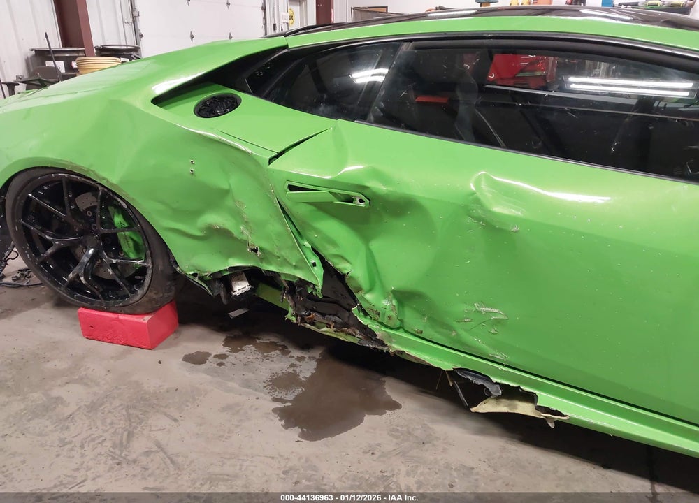 2015 LAMBORGHINI HURACAN LP610-4 VIN: ZHWUC1ZF9FLA02143