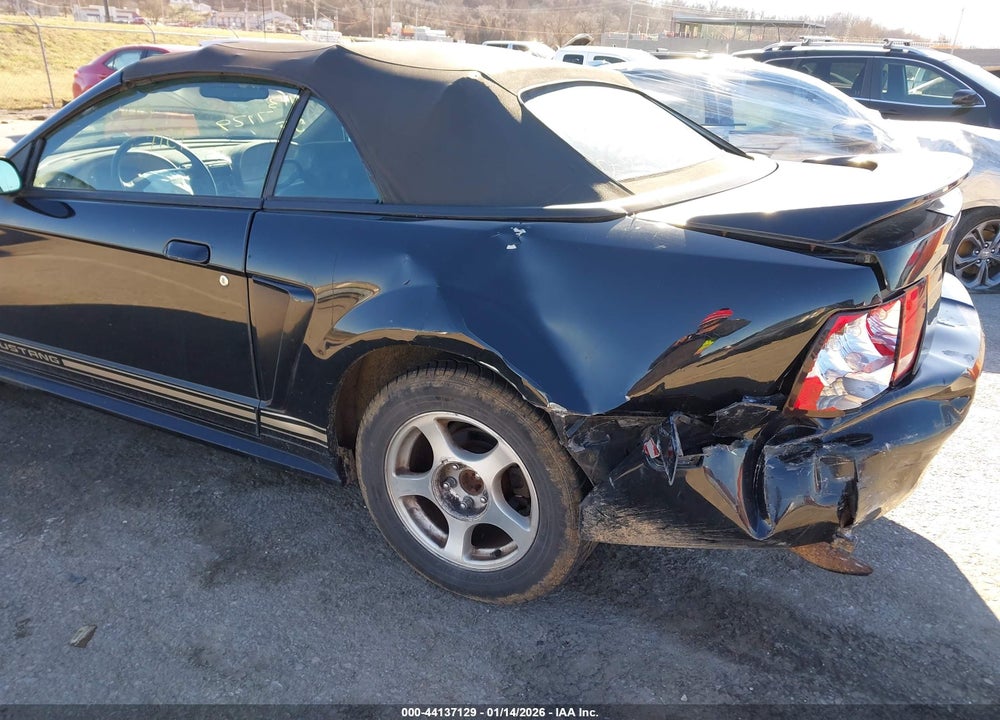 2000 FORD MUSTANG VIN: 1FAFP4442YF256990