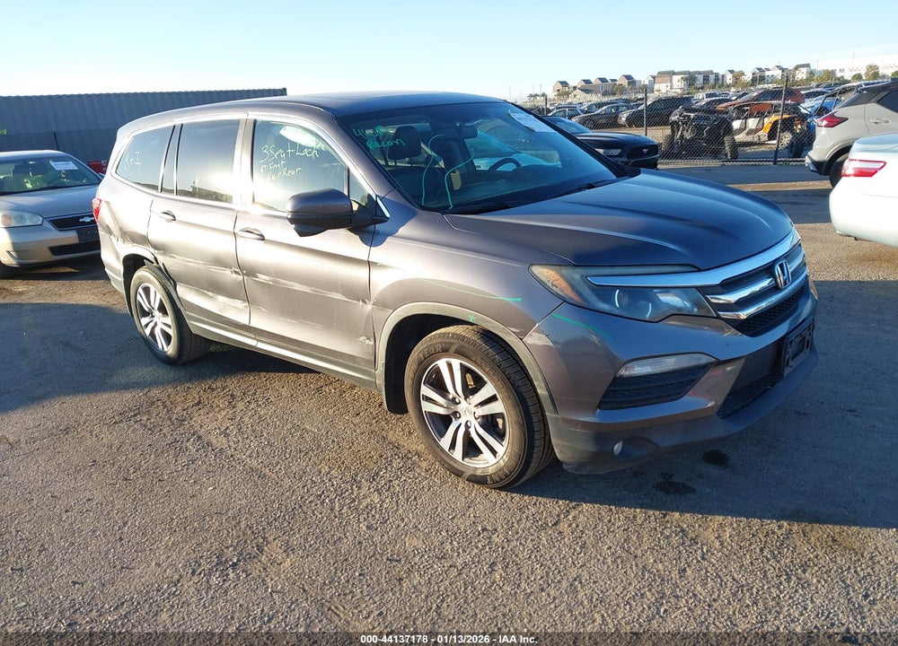 2017 HONDA PILOT EX-L VIN: 5FNYF5H58HB030861