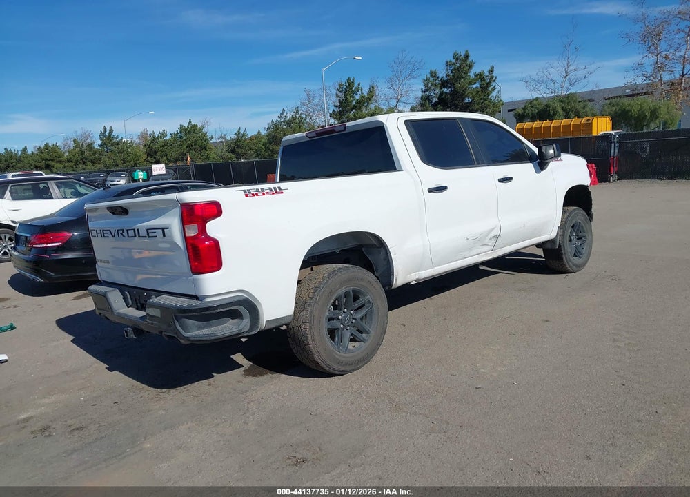 2022 CHEVROLET SILVERADO 1500 LTD 4WD  SHORT BED LT TRAIL BOSS VIN: 1GCPYFED2NZ200421