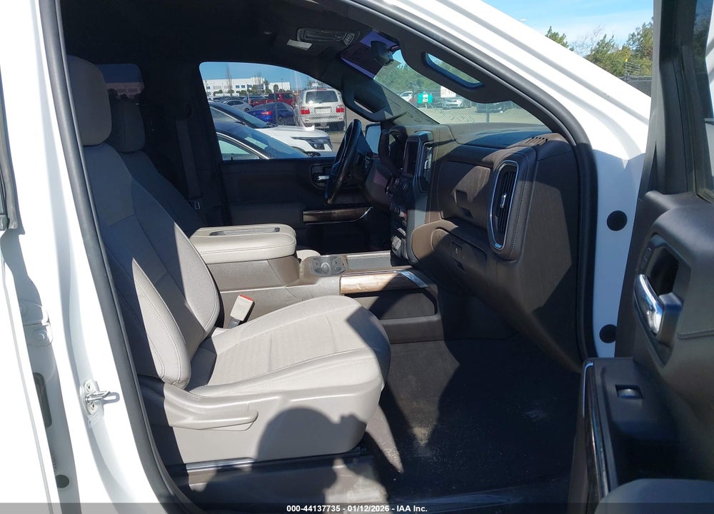 2022 CHEVROLET SILVERADO 1500 LTD 4WD  SHORT BED LT TRAIL BOSS VIN: 1GCPYFED2NZ200421