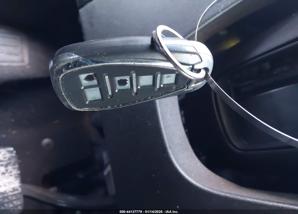 2019 CHEVROLET EQUINOX LT VIN: 3GNAXKEV5KS505728