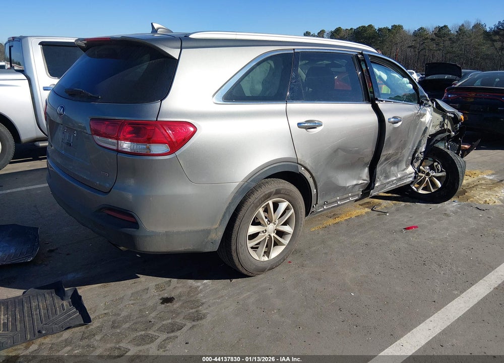 2017 KIA SORENTO 2.4L LX VIN: 5XYPG4A33HG216876