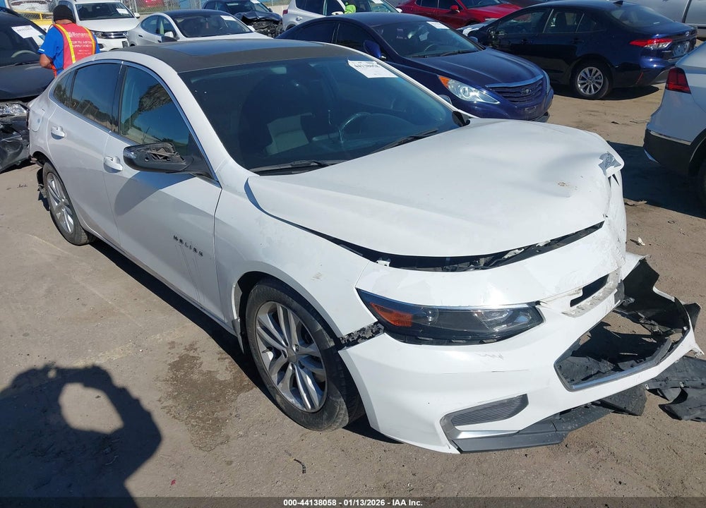 2018 CHEVROLET MALIBU LT VIN: 1G1ZD5ST0JF233044
