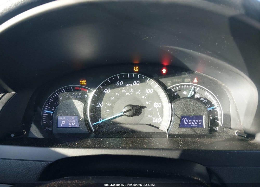 2015 TOYOTA CAMRY LE VIN: 4T1BF1FK7FU013864