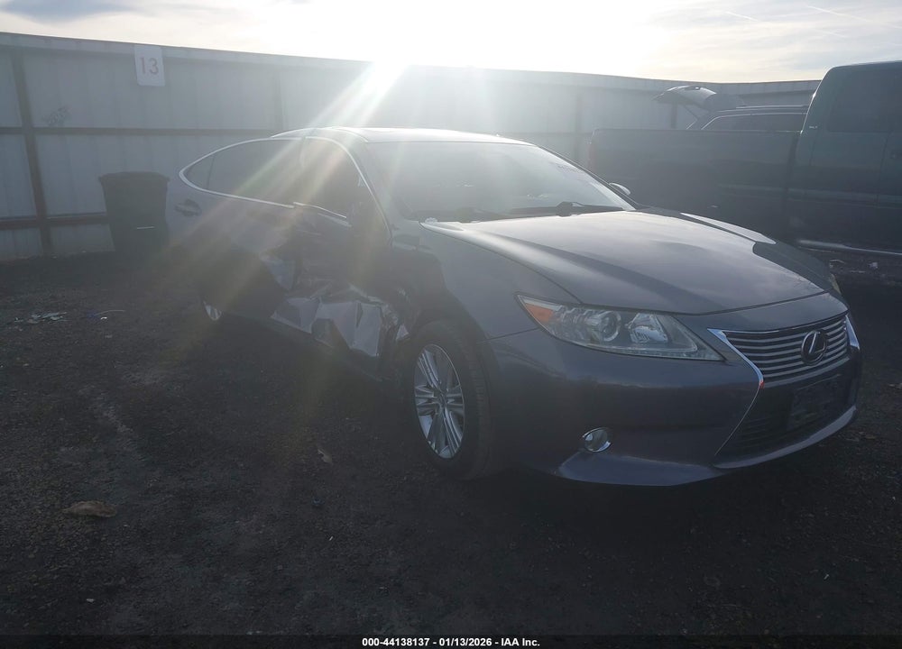 2013 LEXUS ES 350 VIN: JTHBK1GGXD2024584
