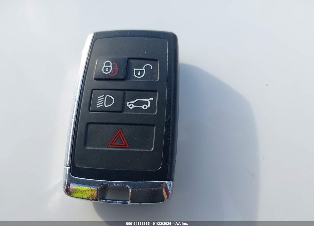 2020 LAND ROVER DISCOVERY HSE LUXURY VIN: SALRT2RV1L2427021