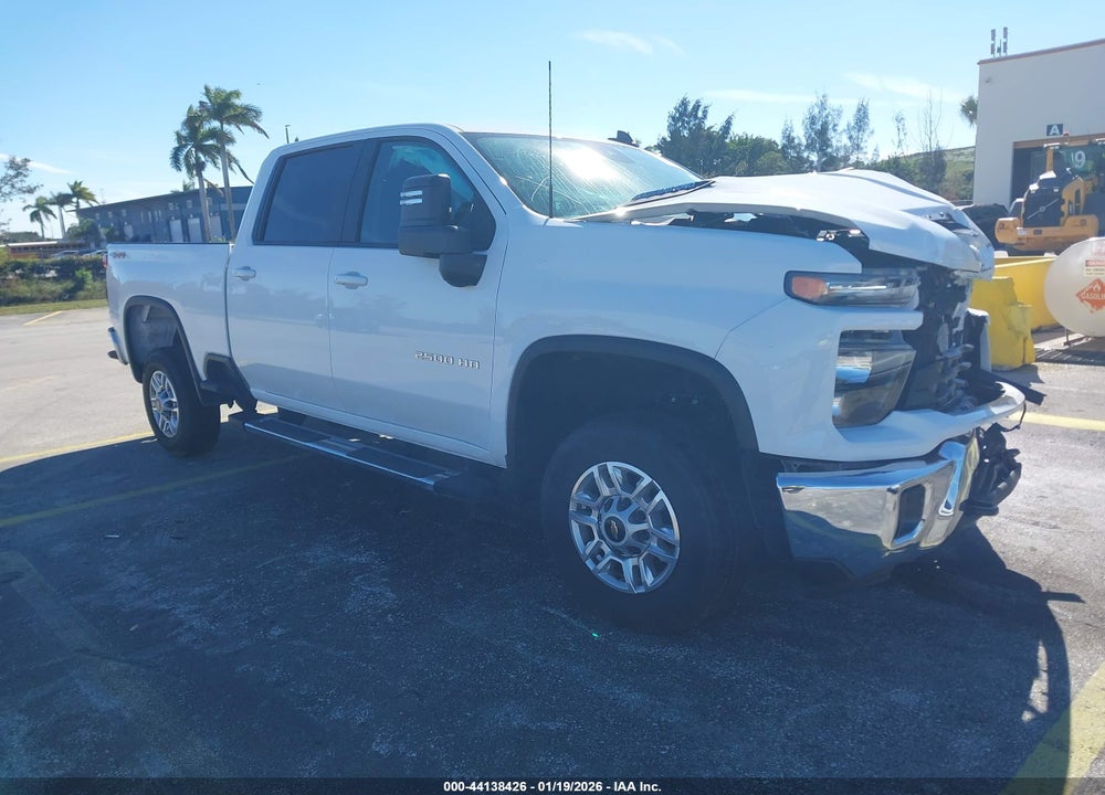 2025 CHEVROLET SILVERADO 2500HD 4WD  STANDARD BED LT VIN: 2GC1KNEY1S1234004