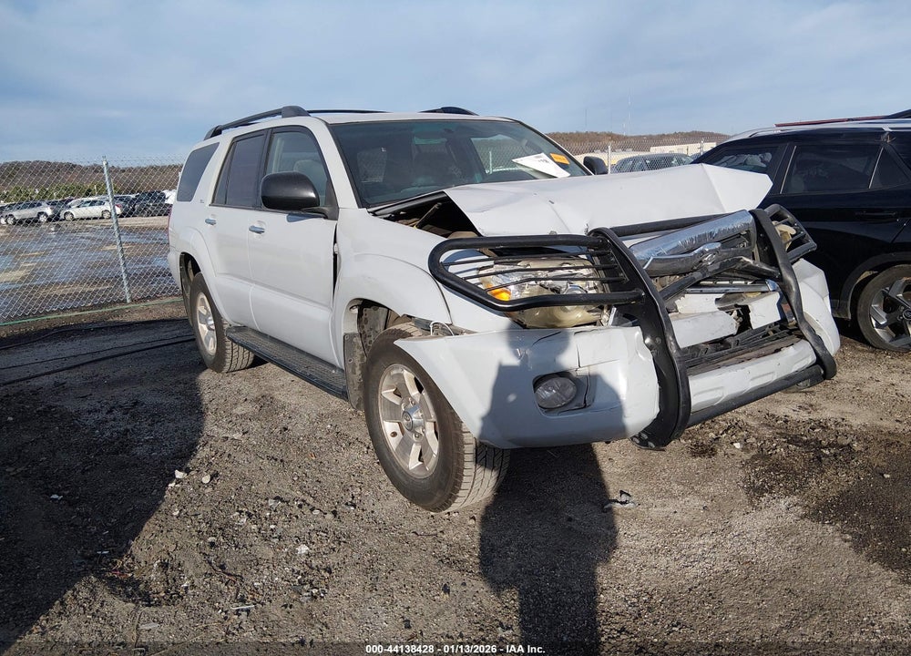 2007 TOYOTA 4RUNNER SR5 V8 VIN: JTEZT14R170028683