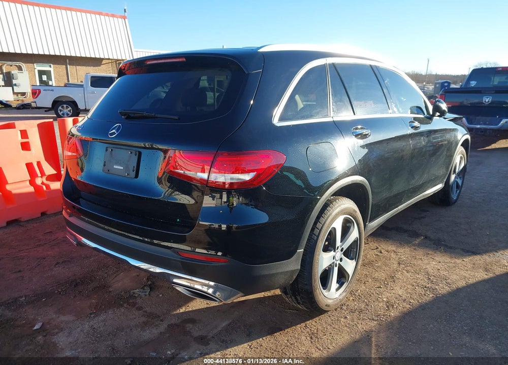 2016 MERCEDES-BENZ GLC 300 VIN: WDC0G4JB1GF109443