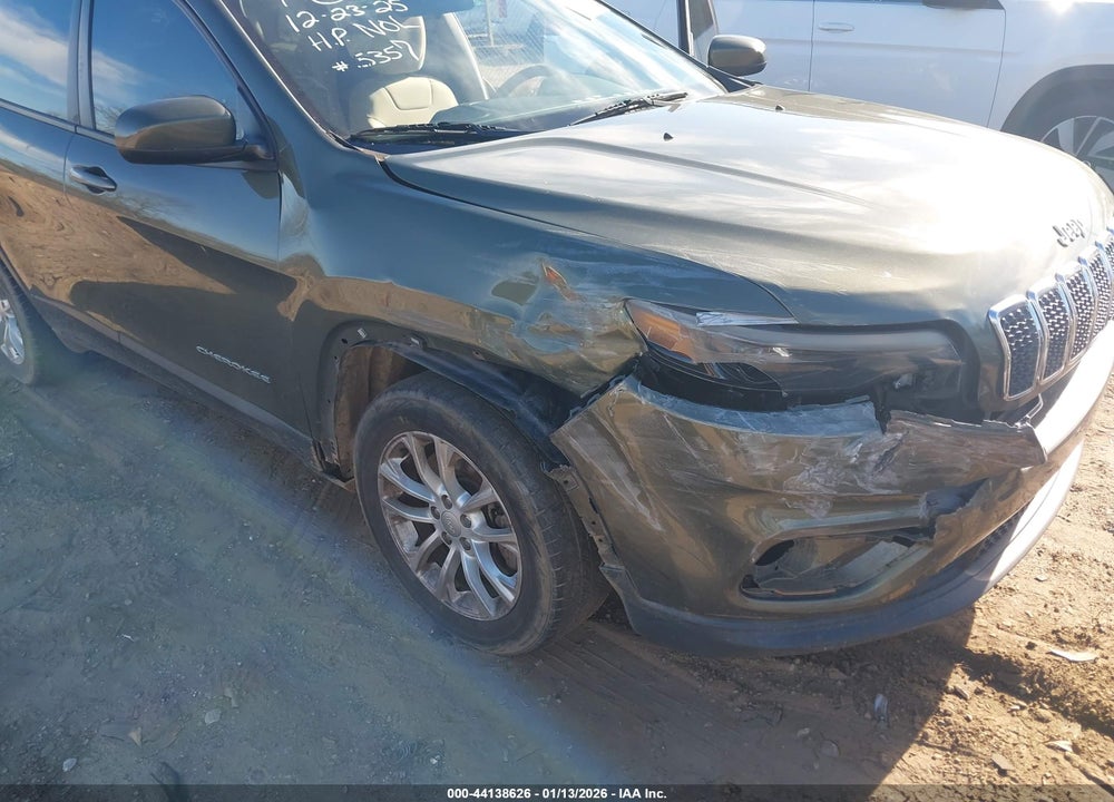2020 JEEP CHEROKEE LATITUDE FWD VIN: 1C4PJLCB3LD525187