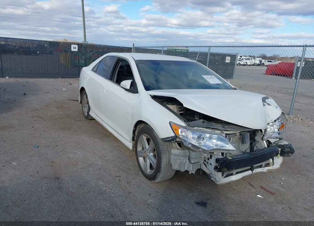 2013 TOYOTA CAMRY SE VIN: 4T1BF1FK1DU242280