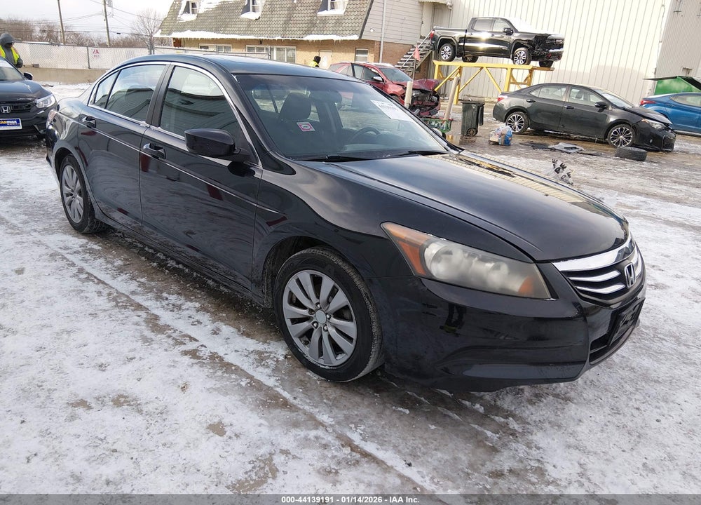 2012 HONDA ACCORD 2.4 EX VIN: 1HGCP2F76CA068067