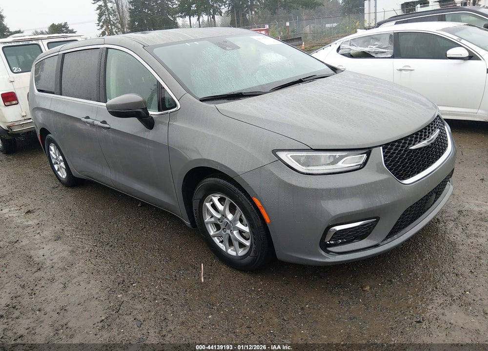 2023 CHRYSLER PACIFICA TOURING L VIN: 2C4RC1BG7PR581544