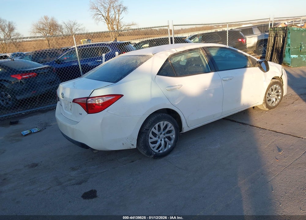 2018 TOYOTA COROLLA LE VIN: 2T1BURHE1JC986521