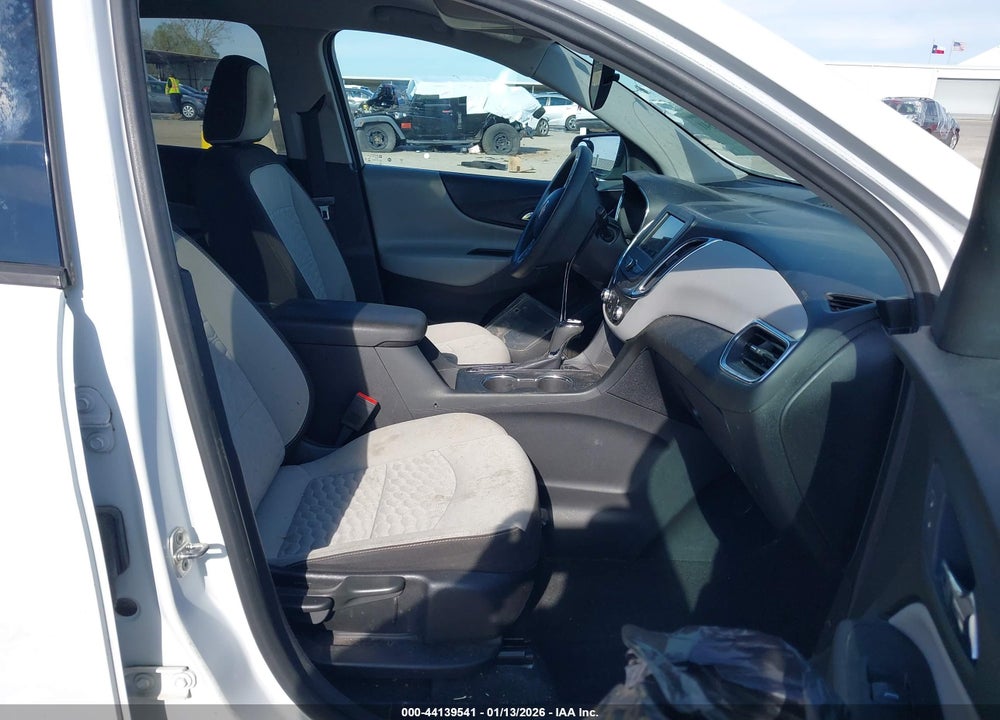 2019 CHEVROLET EQUINOX LS VIN: 3GNAXHEV7KS519360