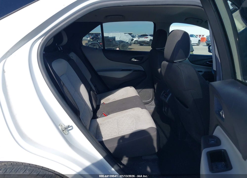 2019 CHEVROLET EQUINOX LS VIN: 3GNAXHEV7KS519360