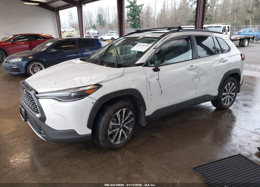 2024 TOYOTA COROLLA CROSS XLE VIN: 7MUDAABG2RV115083