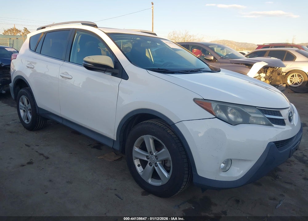 2013 TOYOTA RAV4 XLE VIN: 2T3WFREV8DW058957
