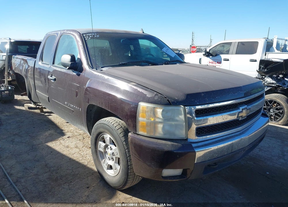 2008 CHEVROLET SILVERADO 1500 LT1 VIN: 2GCEC19J481139711