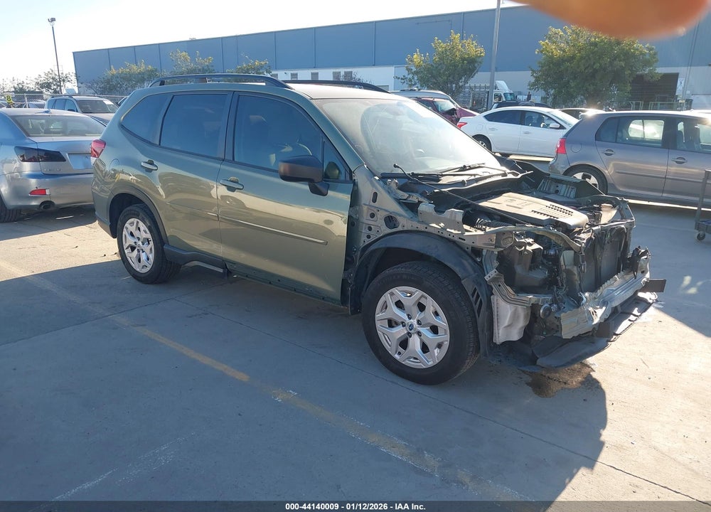 2019 SUBARU FORESTER VIN: JF2SKACC7KH518952