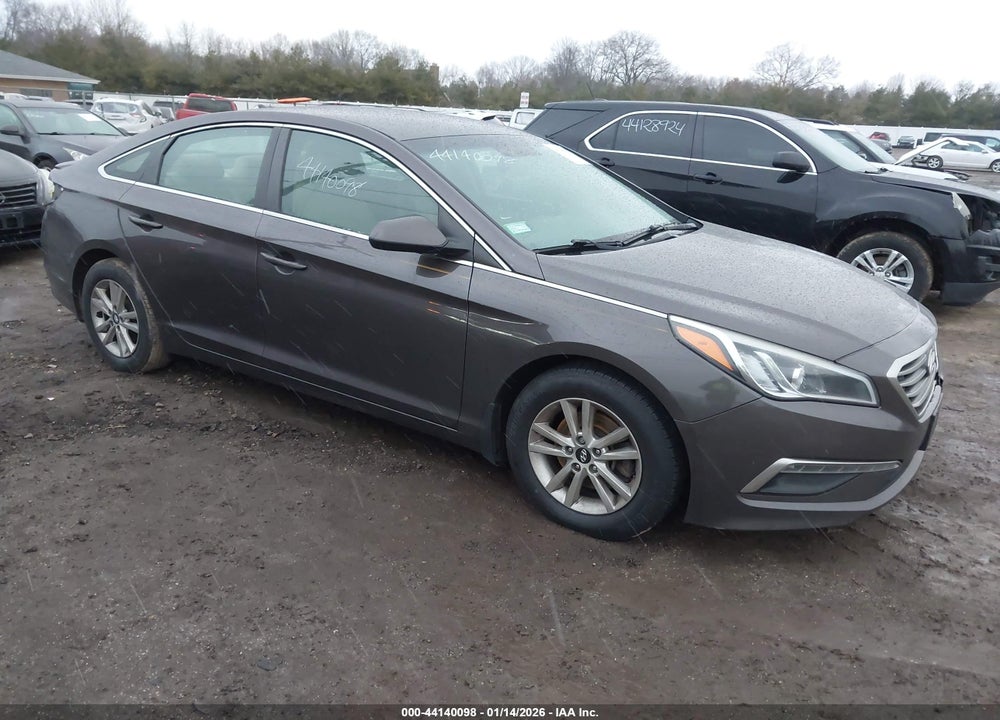 2015 HYUNDAI SONATA SE VIN: 5NPE24AF1FH235948