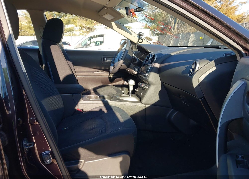 2014 NISSAN ROGUE SELECT S VIN: JN8AS5MV6EW710210