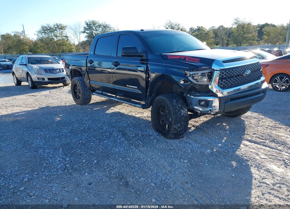 2018 TOYOTA TUNDRA SR5 5.7L V8 VIN: 5TFDW5F14JX760308