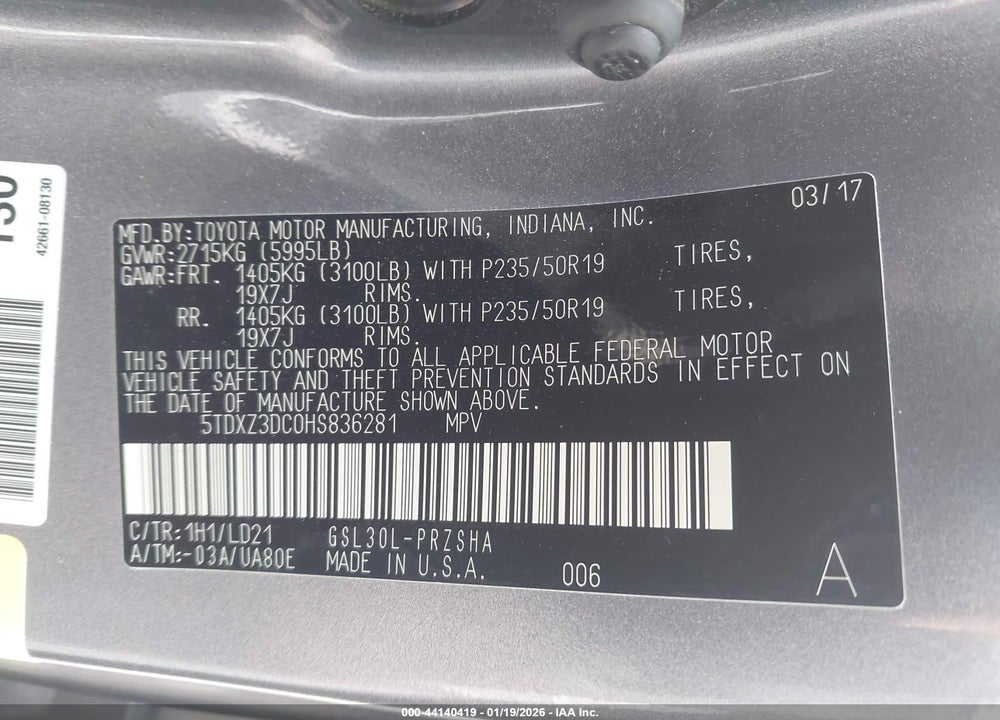 2017 TOYOTA SIENNA SE PREMIUM 8 PASSENGER VIN: 5TDXZ3DC0HS836281