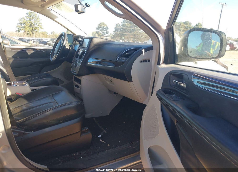 2013 CHRYSLER TOWN & COUNTRY TOURING VIN: 2C4RC1BG0DR621524