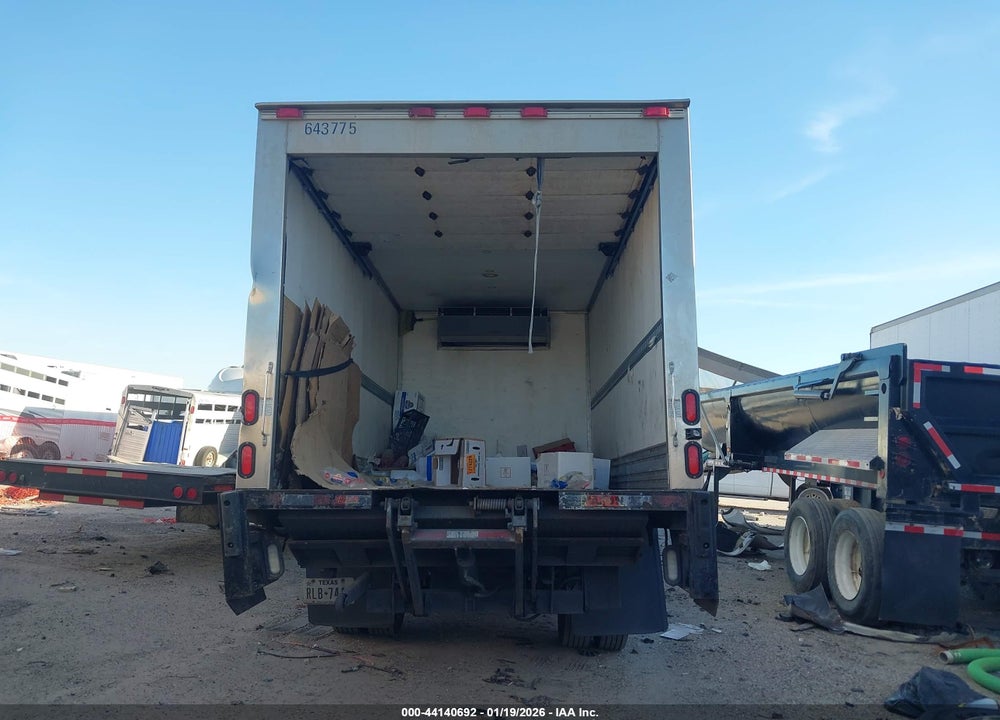 2015 ISUZU NPR DSL REG AT VIN: JALC4W164F7K01261