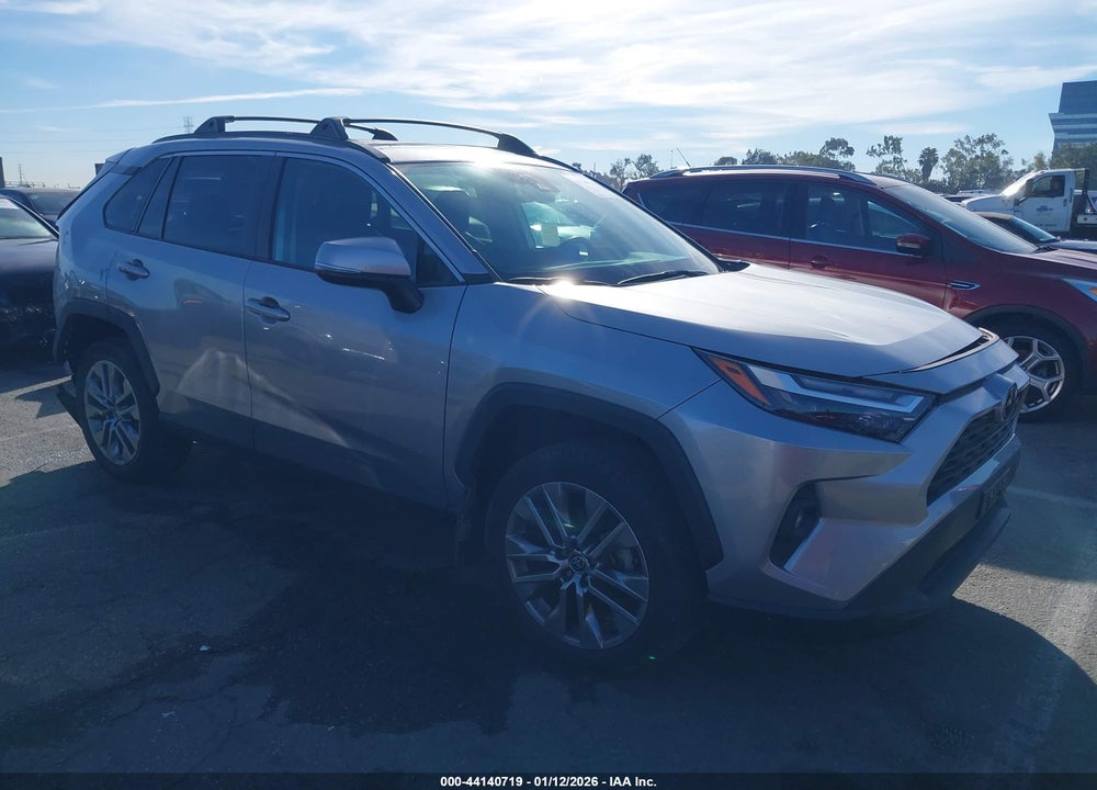 2022 TOYOTA RAV4 XLE PREMIUM VIN: 2T3A1RFV3NC303965