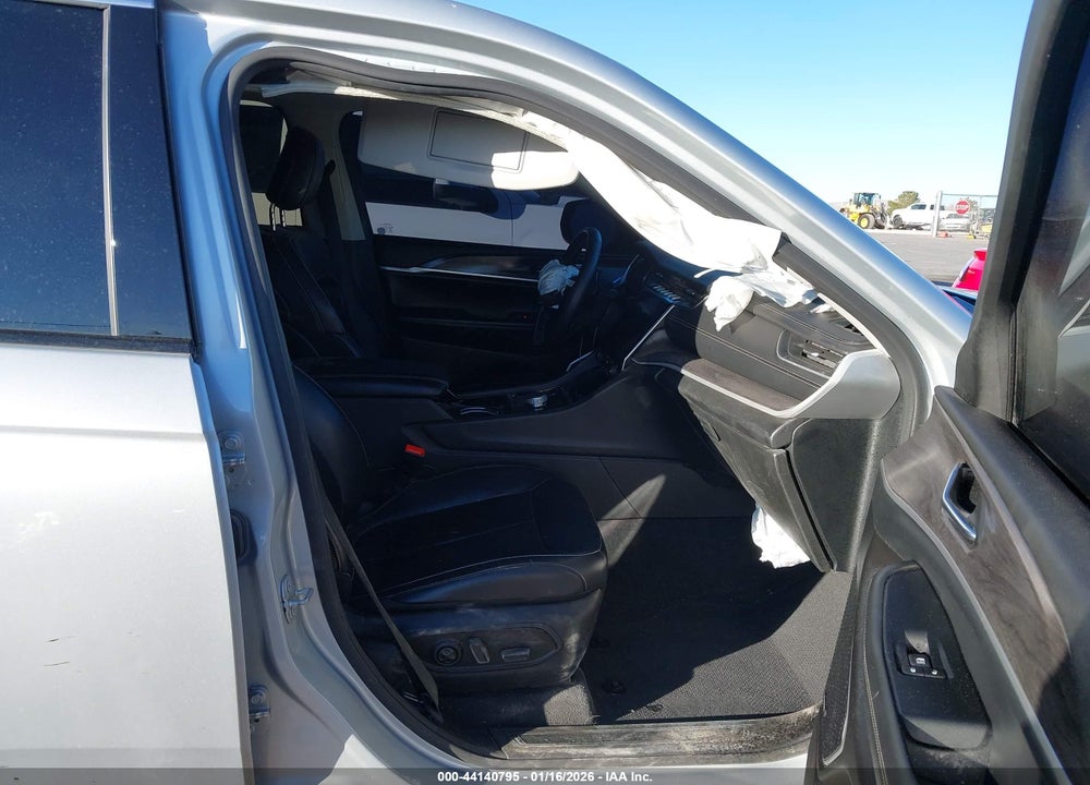 2021 JEEP GRAND CHEROKEE L LIMITED 4X4 VIN: 1C4RJKBG3M8211873