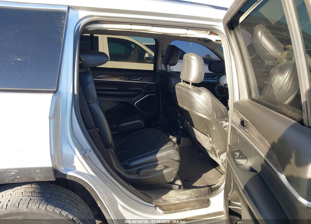 2021 JEEP GRAND CHEROKEE L LIMITED 4X4 VIN: 1C4RJKBG3M8211873