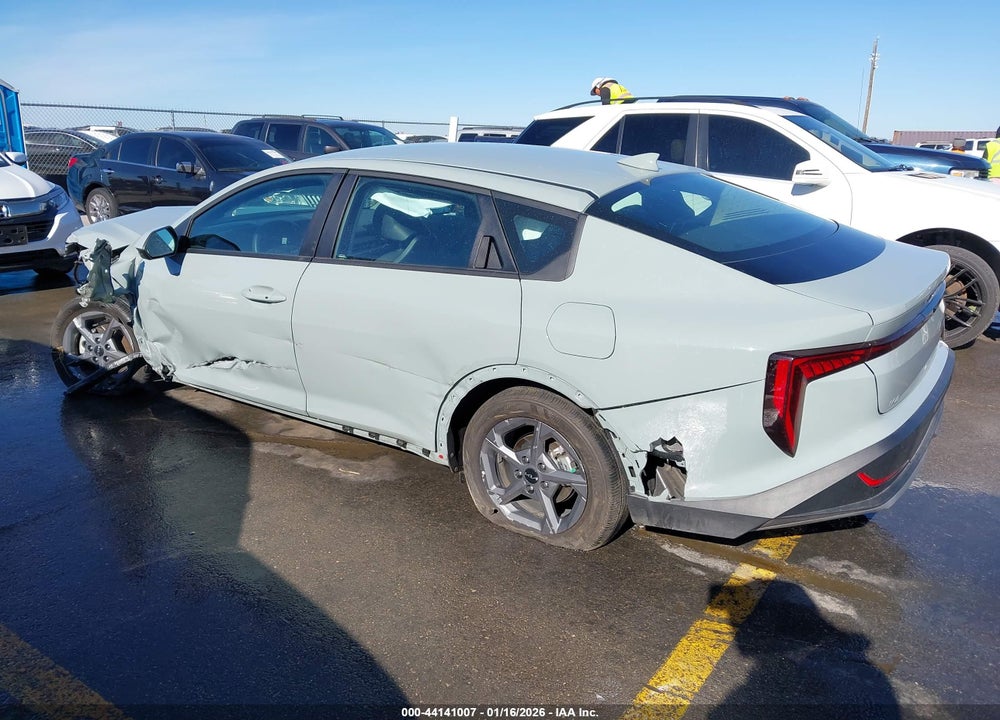 2025 KIA K4 LXS VIN: 3KPFT4DE1SE169923