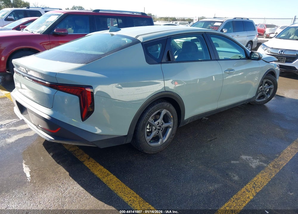 2025 KIA K4 LXS VIN: 3KPFT4DE1SE169923