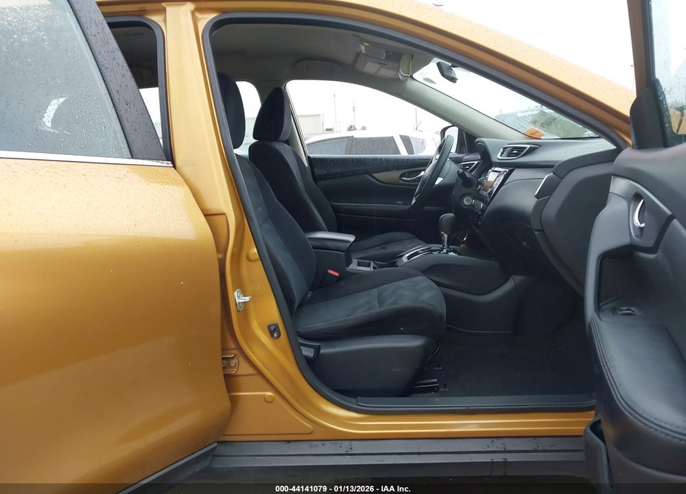 2014 NISSAN ROGUE S VIN: 5N1AT2MT8EC805970