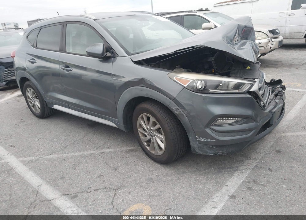 2017 HYUNDAI TUCSON SE VIN: KM8J33A44HU526260